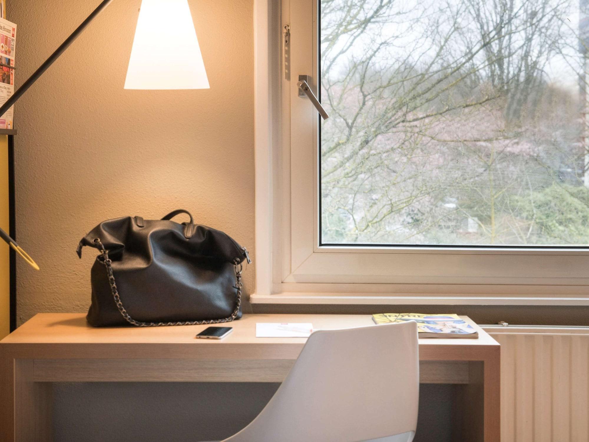 Ibis Tilburg Hotell Eksteriør bilde