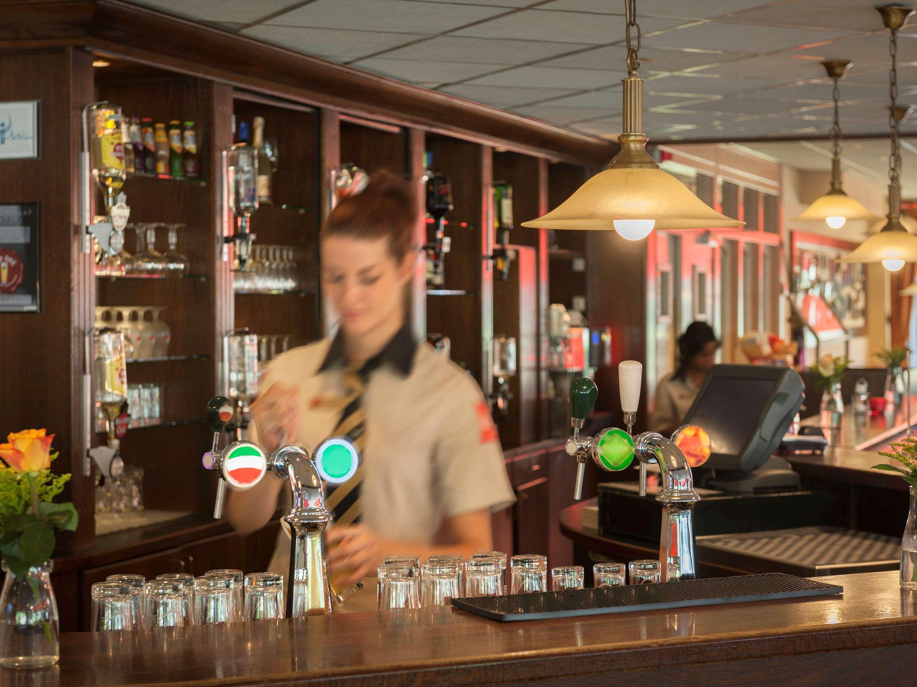 Ibis Tilburg Hotell Eksteriør bilde