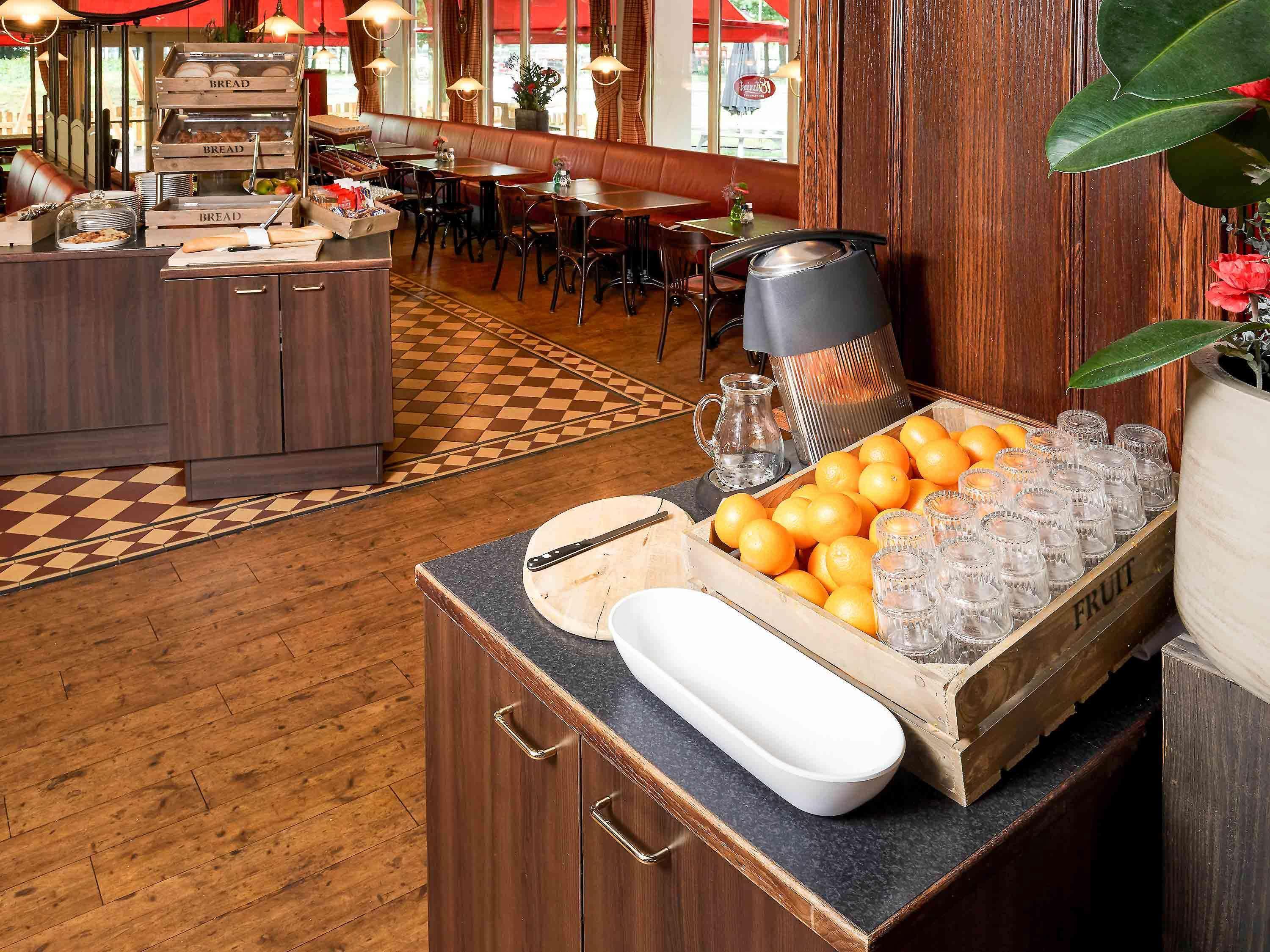 Ibis Tilburg Hotell Eksteriør bilde