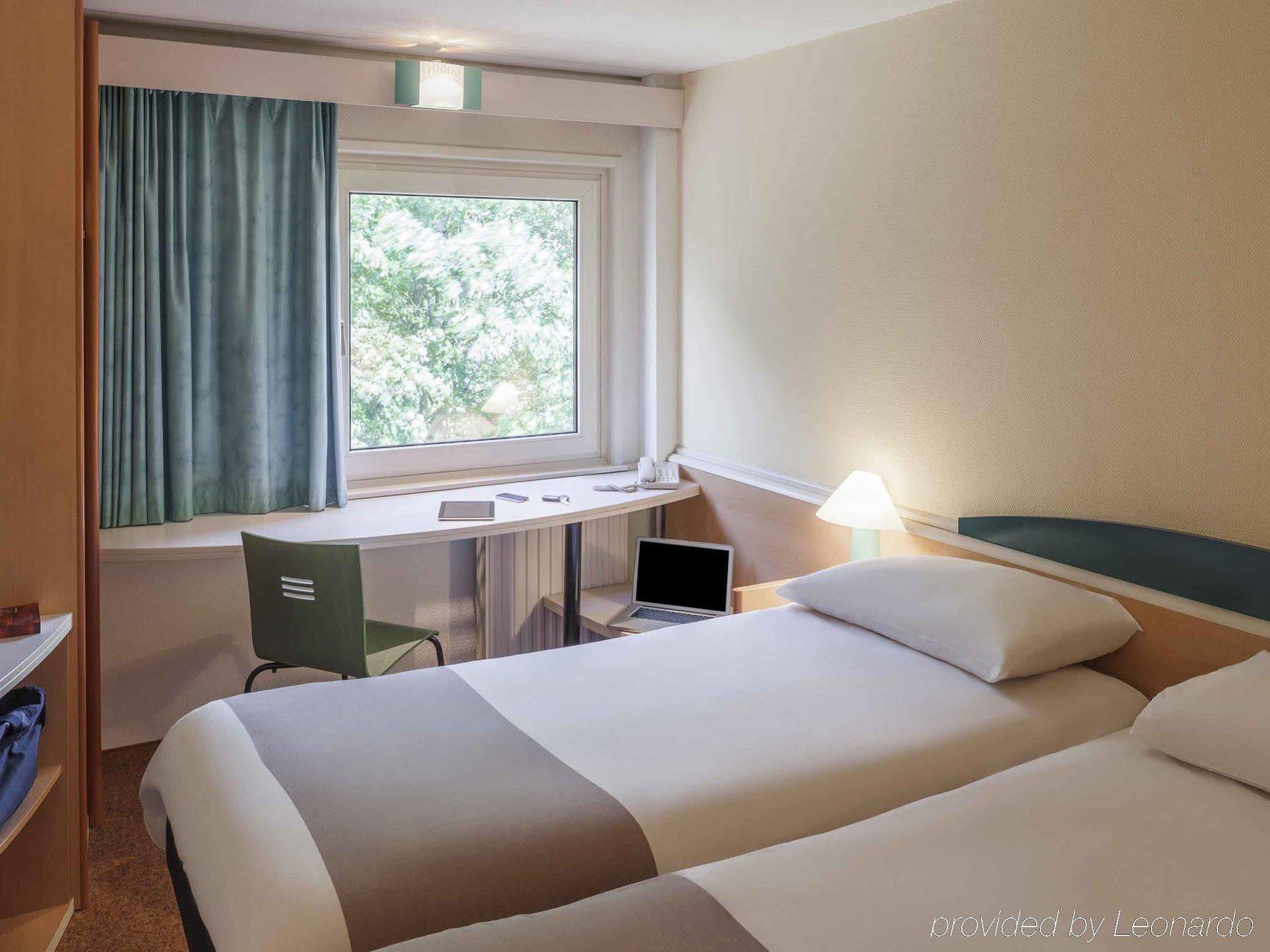 Ibis Tilburg Hotell Eksteriør bilde
