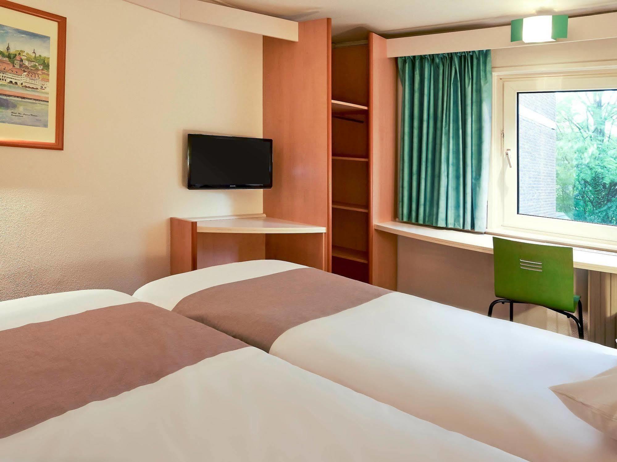 Ibis Tilburg Hotell Eksteriør bilde